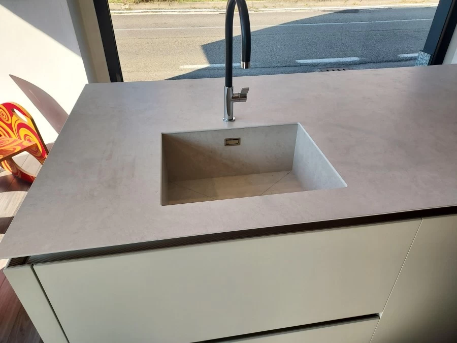 cucina con isola binova bluna wood line imp rovere tabacco 382270 l cucina con isola binova bluna wood line imp rovere tabacco 382270 l